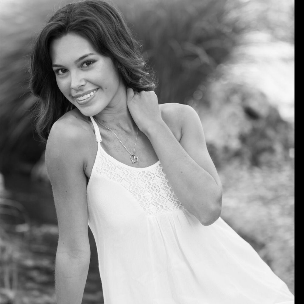 Meet your Posher, Alyssa